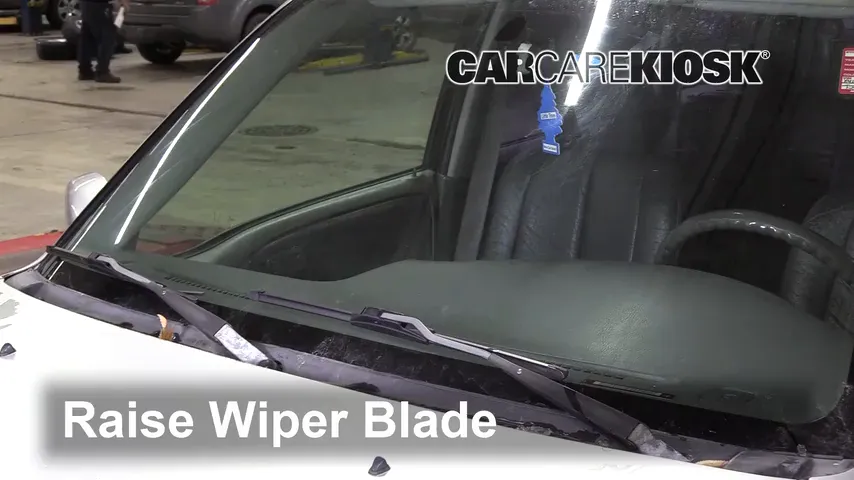 1999 Suzuki Grand Vitara JLX 2.5L V6 Windshield Wiper Blade (Front)